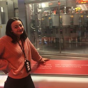 Meet your Posher, Cynthia